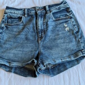 American Eagle Like New High Rise Mom Shorts  Size 4